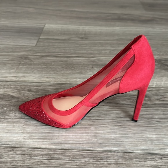 NEW in Origina Box Nine West Red Tayen Heels - Picture 4 of 10